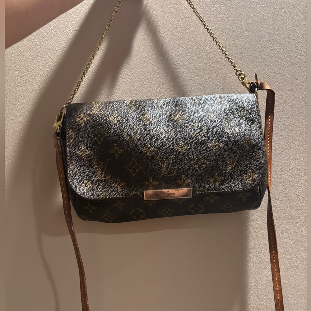 Louis Vuitton Monogram Canvas Favorite MM Shoulder Bag and Crossbody